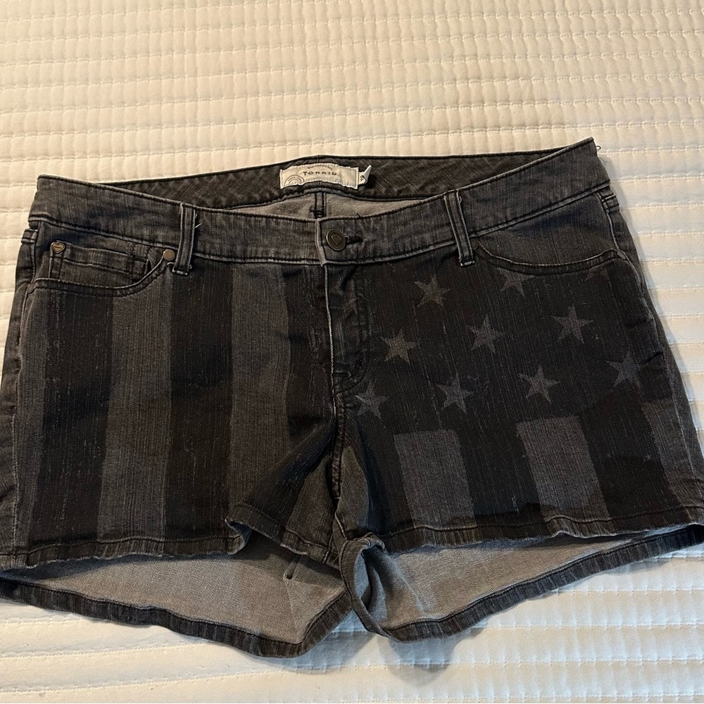 torrid Black Star & Stripe Denim Shorts